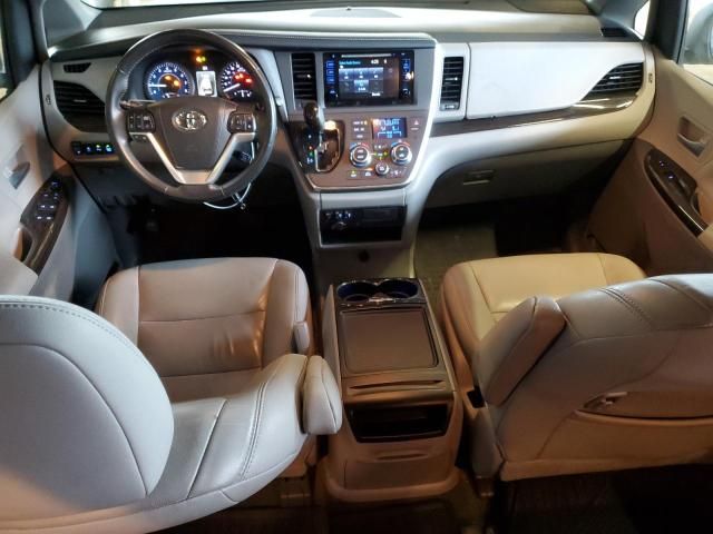 2015 Toyota Sienna XLE