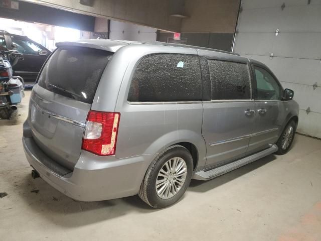 2014 Chrysler Town & Country Touring L