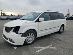 Chrysler Vehiculos salvage en venta: 2013 Chrysler Town & Country Touring