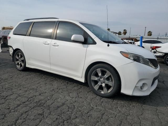 2012 Toyota Sienna Sport