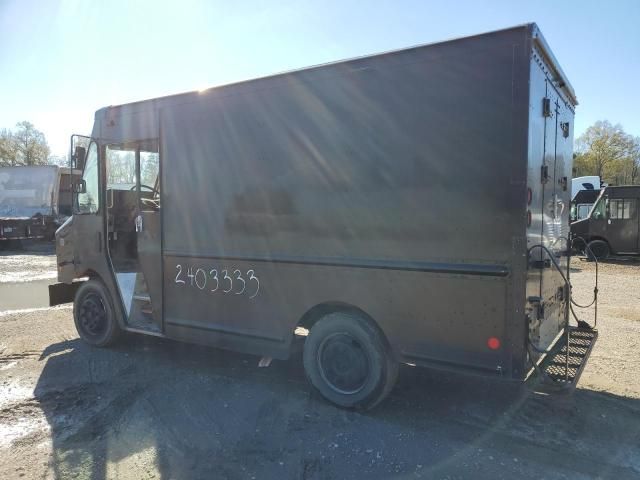 2009 Freightliner Chassis M Line WALK-IN Van