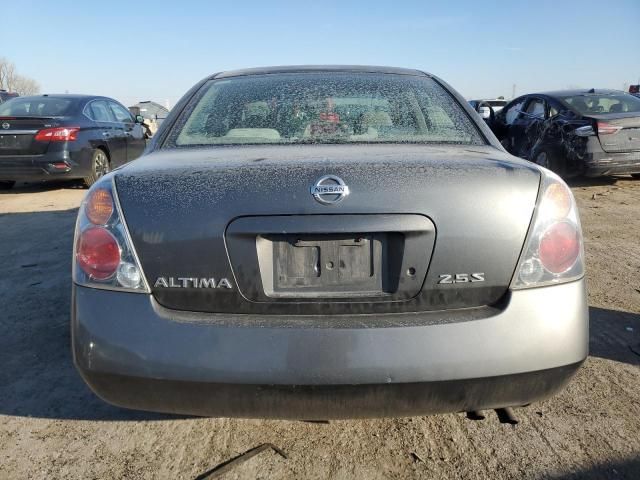 2004 Nissan Altima Base