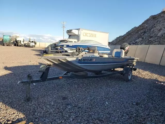 1994 Tracker Boat