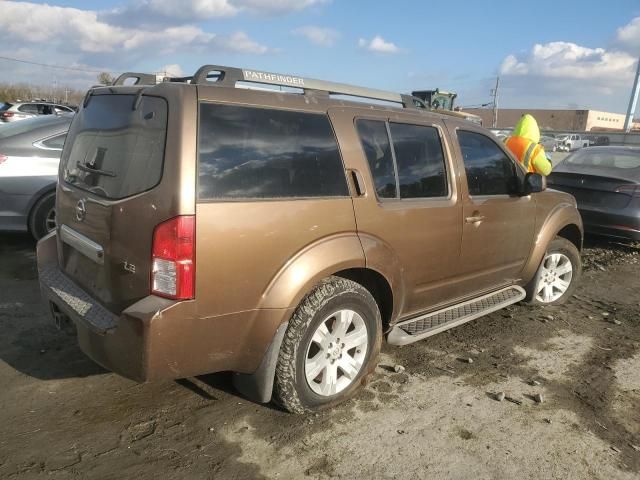 2005 Nissan Pathfinder LE