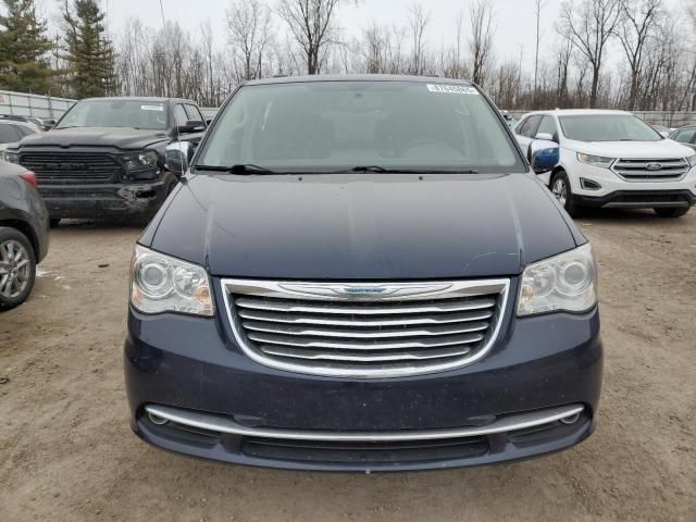 2015 Chrysler Town & Country Limited Platinum