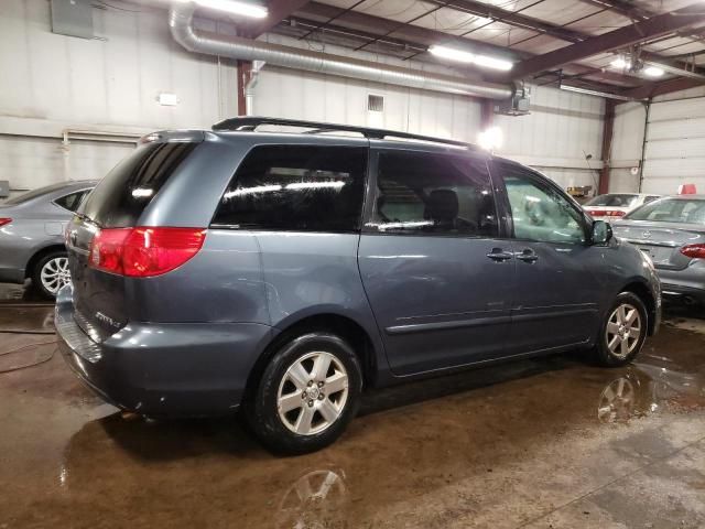 2010 Toyota Sienna CE