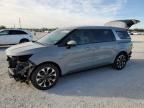 2022 KIA Carnival EX