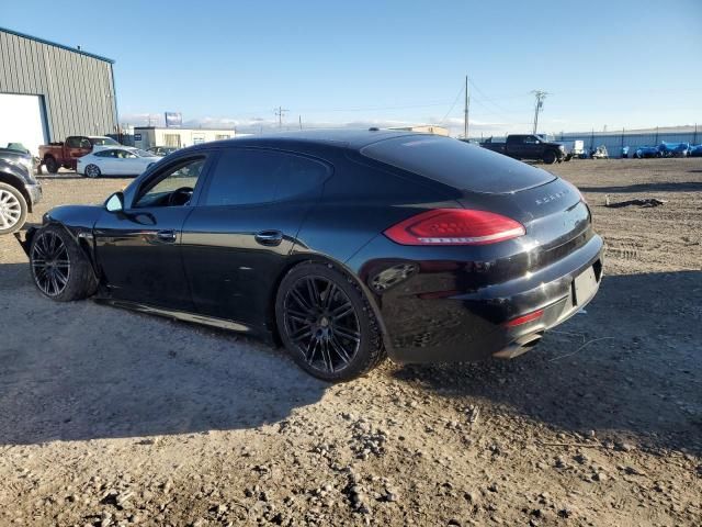 2015 Porsche Panamera 2