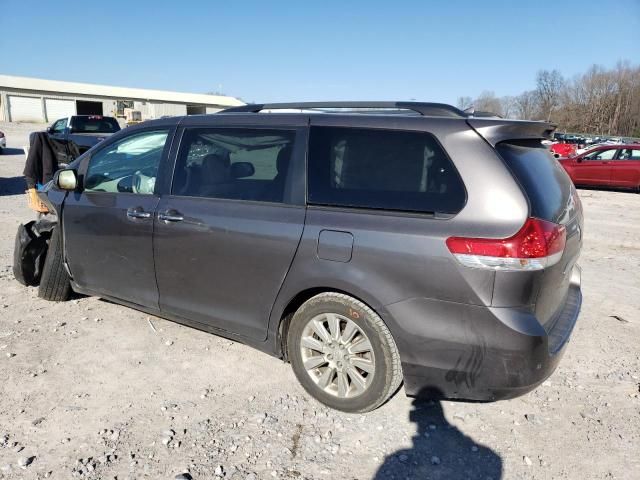 2012 Toyota Sienna XLE