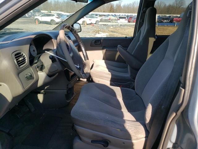 2003 Chrysler Voyager