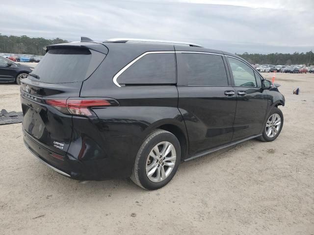 2022 Toyota Sienna Limited