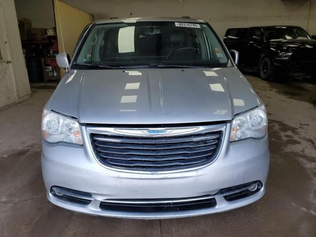 2012 Chrysler Town & Country Touring