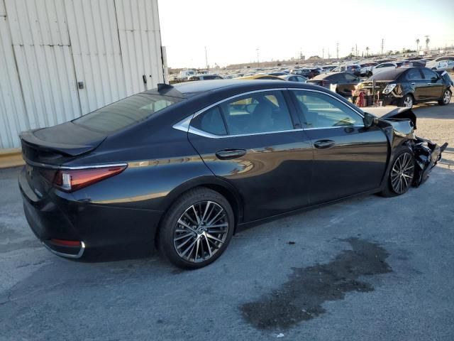 2024 Lexus ES 300H Base