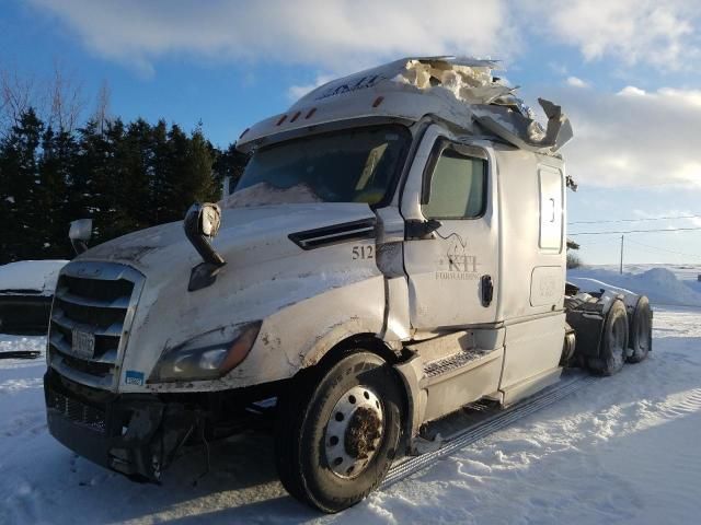 2019 Freightliner Cascadia 126