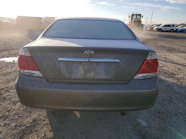 2005 Toyota Camry LE