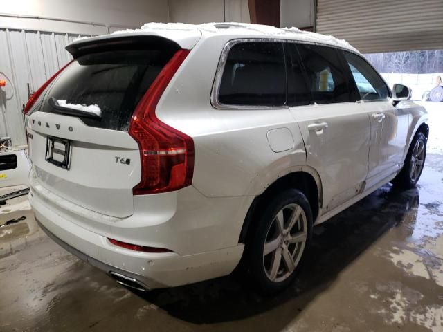 2020 Volvo XC90 T6 Momentum