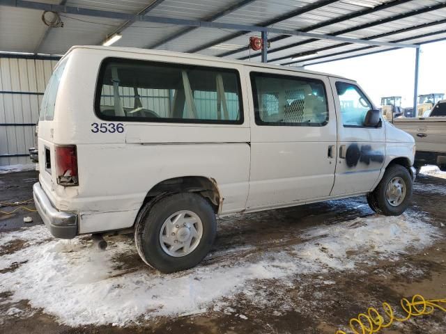 2001 Ford Econoline E350 Super Duty Wagon