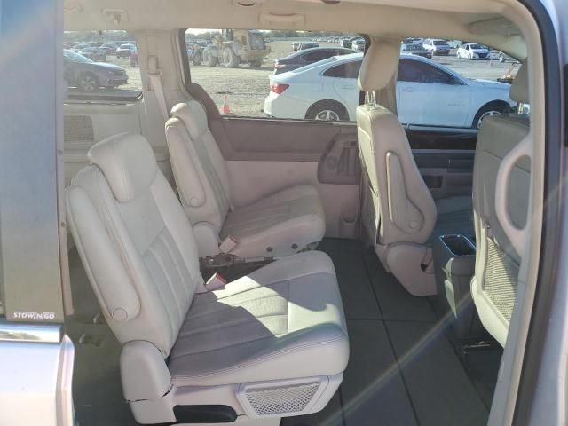 2009 Chrysler Town & Country Touring