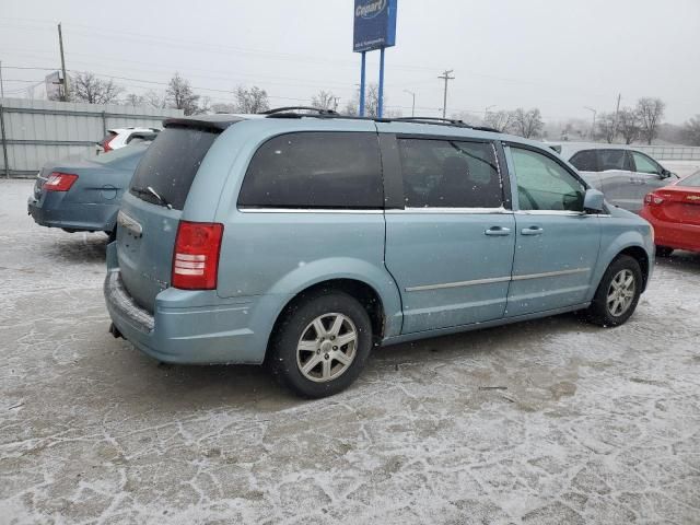 2010 Chrysler Town & Country Touring