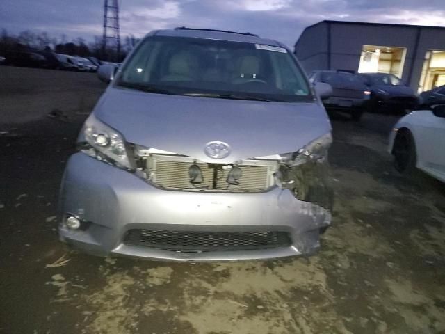 2014 Toyota Sienna XLE