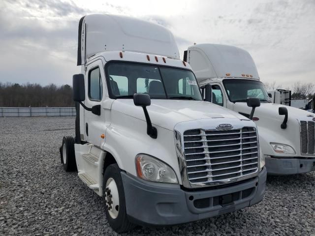 2014 Freightliner Cascadia 125