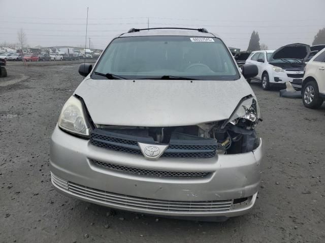 2005 Toyota Sienna LE