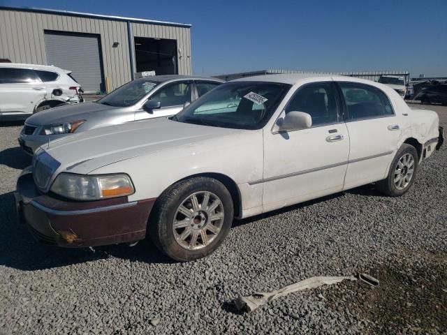 2011 Lincoln Town Car Signature Limited