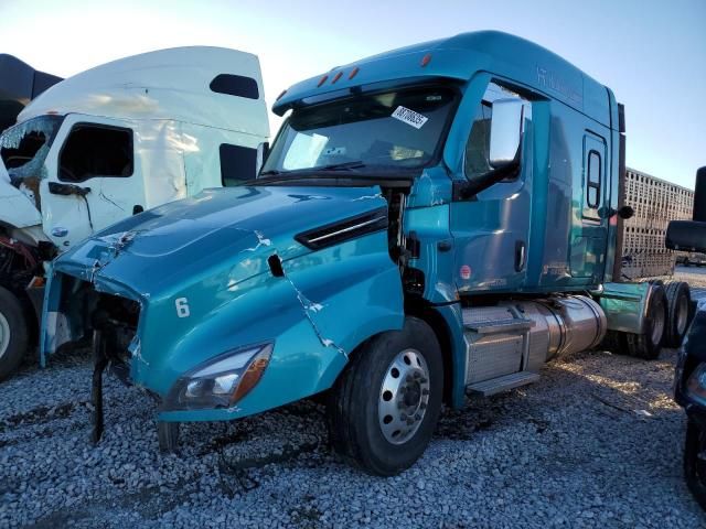 2020 Freightliner Cascadia 126