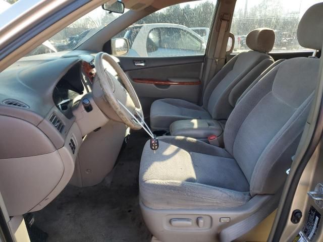 2006 Toyota Sienna XLE