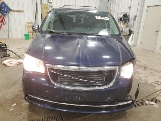 2014 Chrysler Town & Country Touring L