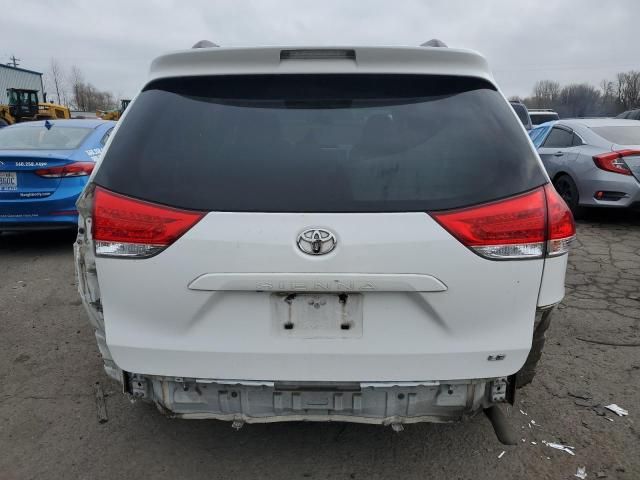 2014 Toyota Sienna LE