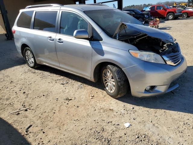 2016 Toyota Sienna XLE