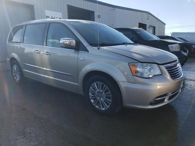 2014 Chrysler Town & Country Touring L