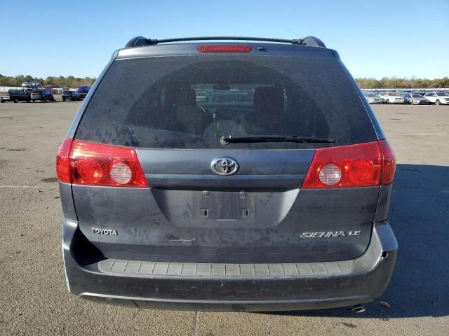 2009 Toyota Sienna CE