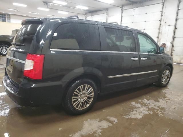 2015 Chrysler Town & Country Touring L