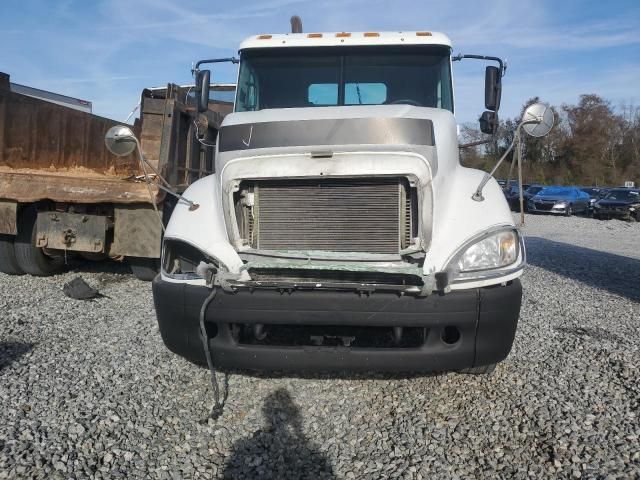 2005 Freightliner Conventional Columbia