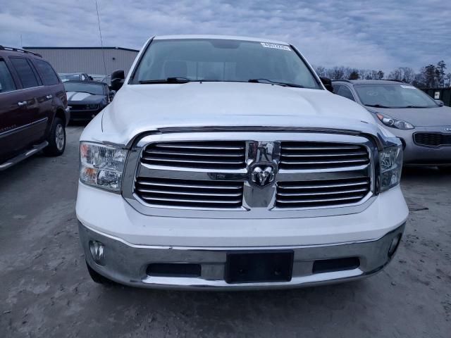 2015 Dodge RAM 1500 SLT