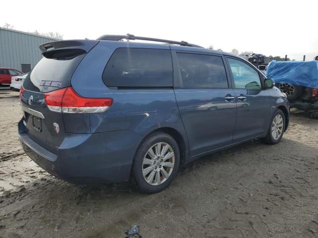 2014 Toyota Sienna XLE