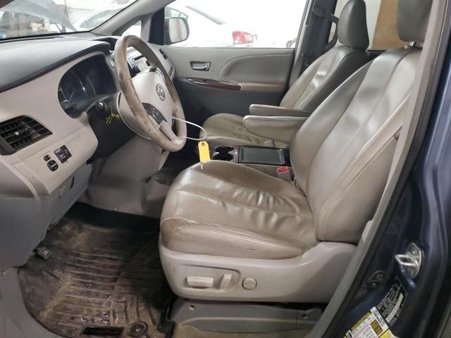 2014 Toyota Sienna XLE