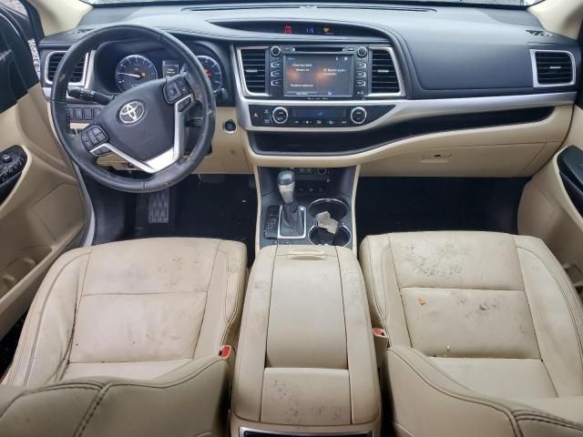 2018 Toyota Highlander SE