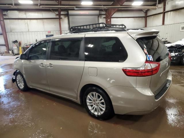 2016 Toyota Sienna XLE