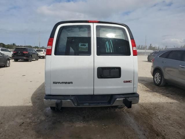 2022 GMC Savana G2500