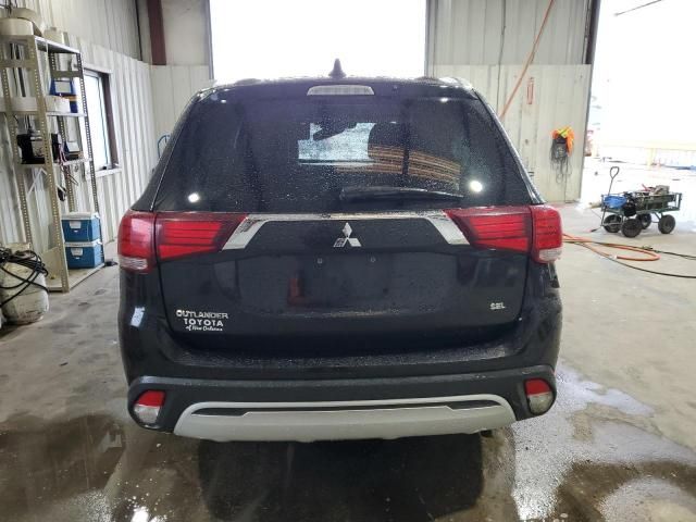 2020 Mitsubishi Outlander SE