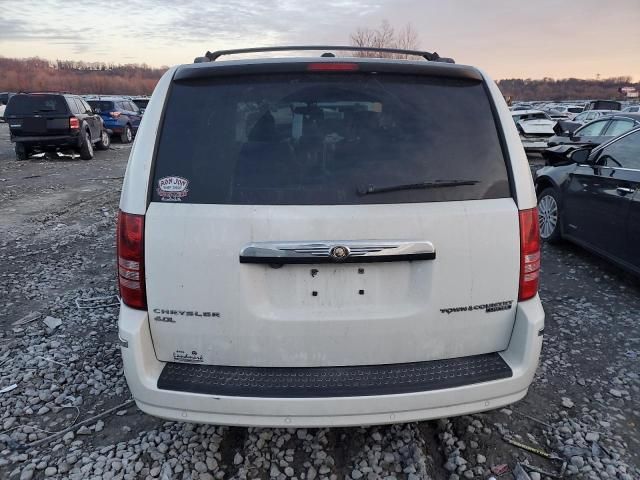 2010 Chrysler Town & Country Limited