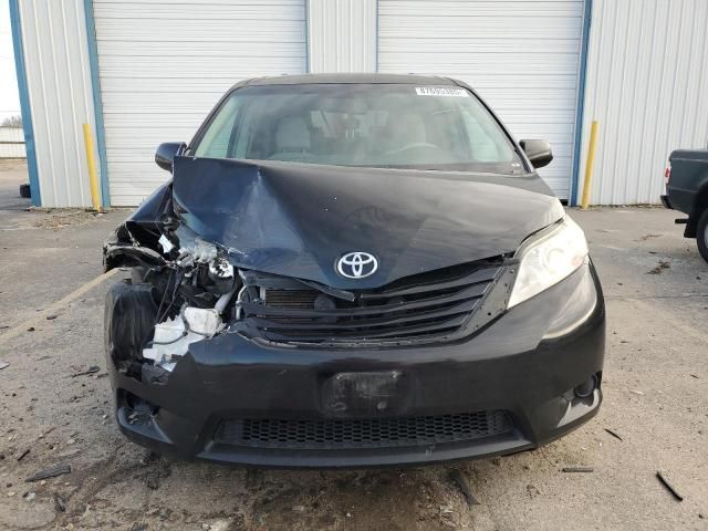 2012 Toyota Sienna LE