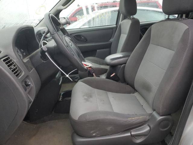 2004 Ford Escape XLS