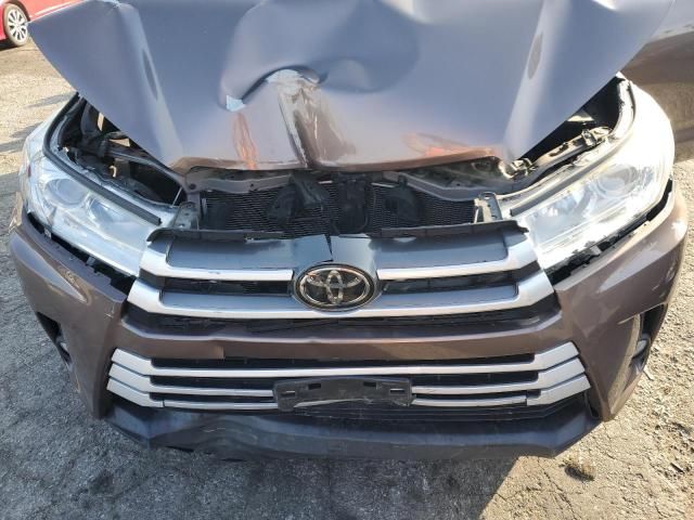 2018 Toyota Highlander SE