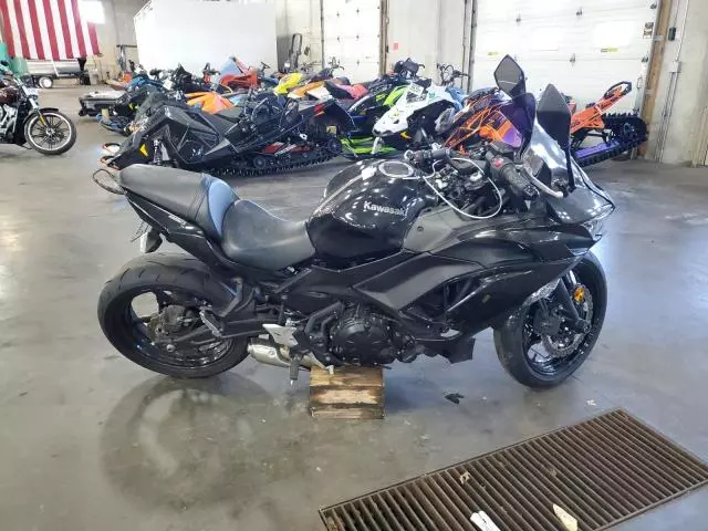 2020 Kawasaki EX650 M