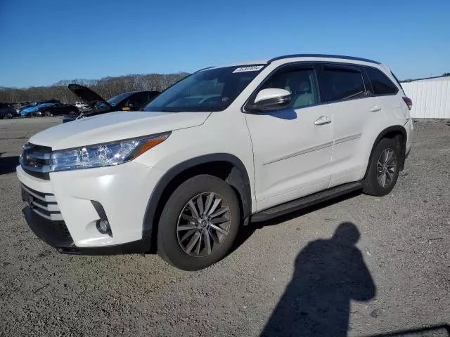 2018 Toyota Highlander SE