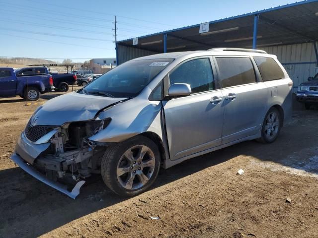 2012 Toyota Sienna Sport